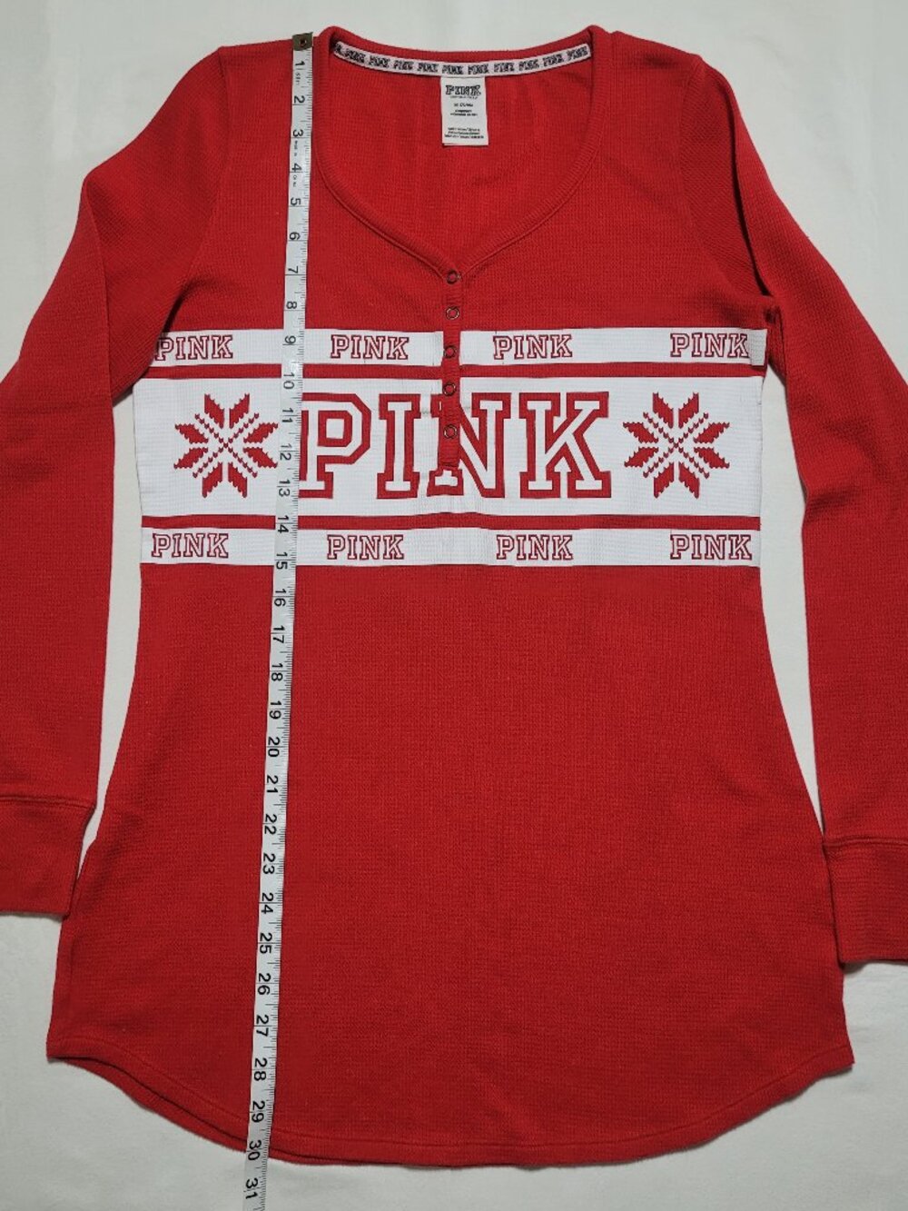 Victoria's Secret PINK Red Snowflake Thermal Henley Sleep Shirt Size Medium - Picture 9 of 11